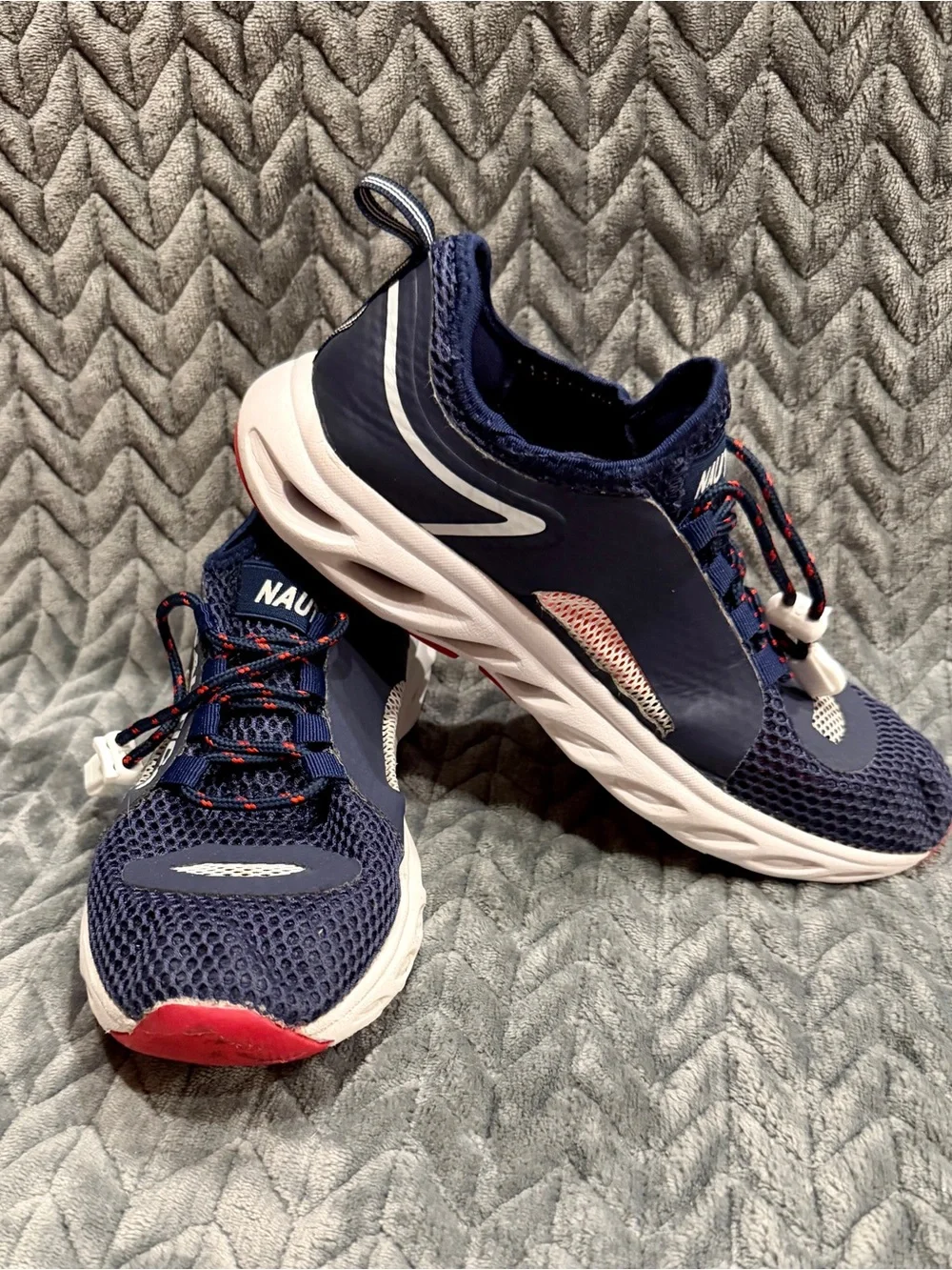Nautica Navy, White & Red Men’s Aivin Water Crusher Mesh Sneakers